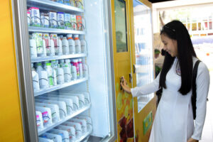máy bán nước tự động